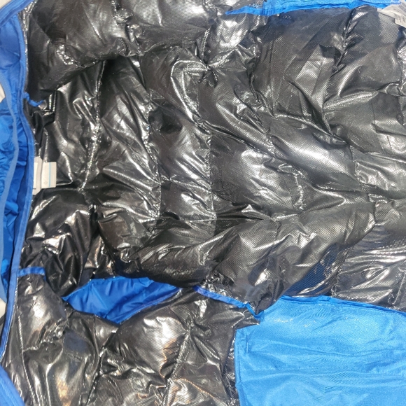 Selling Columbia winter jacket - Picture 2 of 3